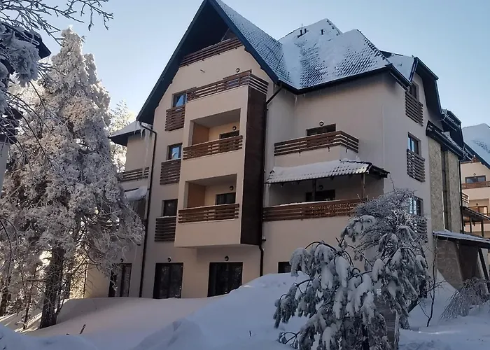 Lejlighed Pinewood *